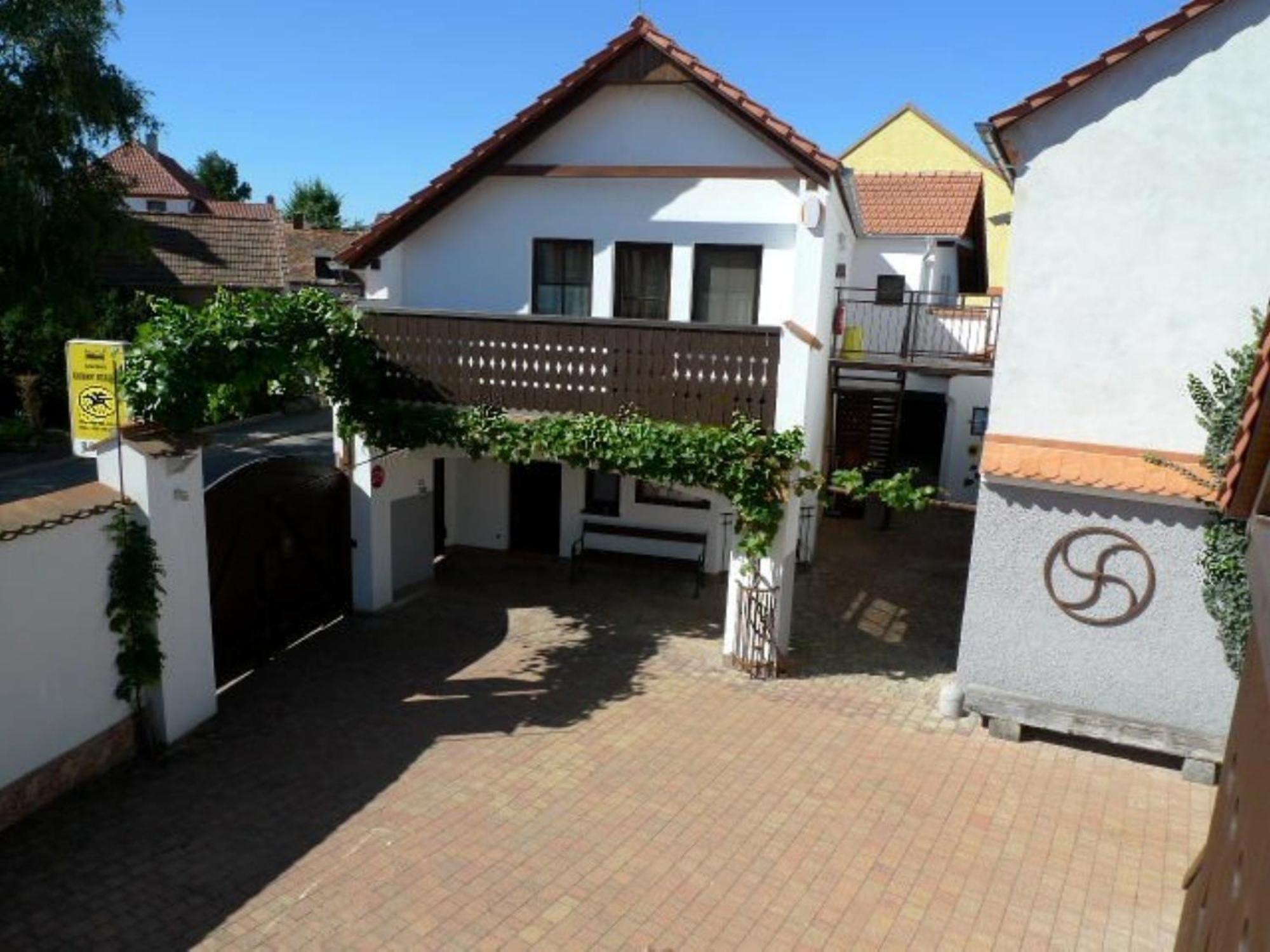 Cerny Jezdec Apartment Lednice